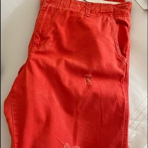 AMERICAN EAGLE distressed Orangy Coral Capri 16